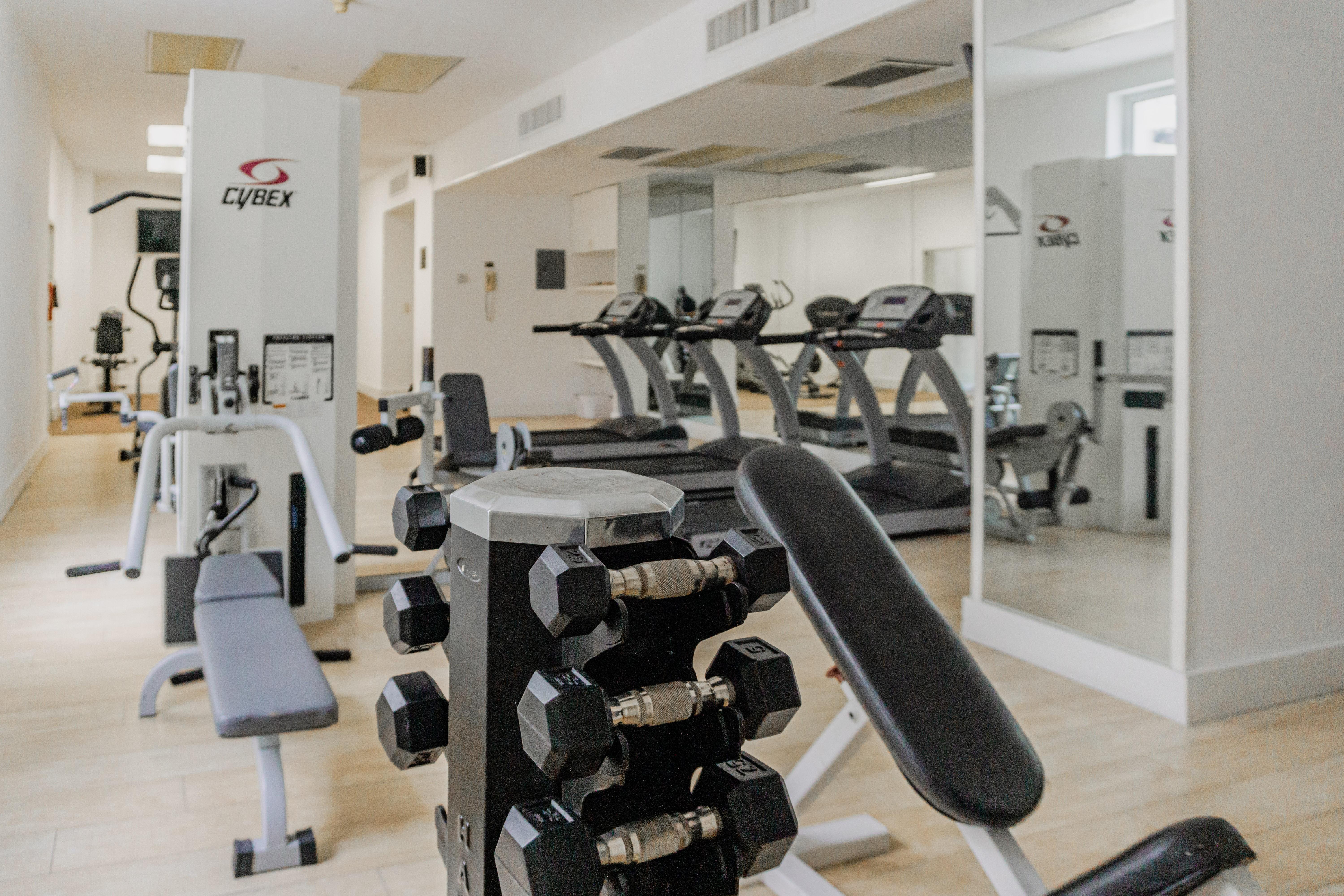 Gamma Monterrey Gran Hotel Ancira Екстериор снимка A typical gym