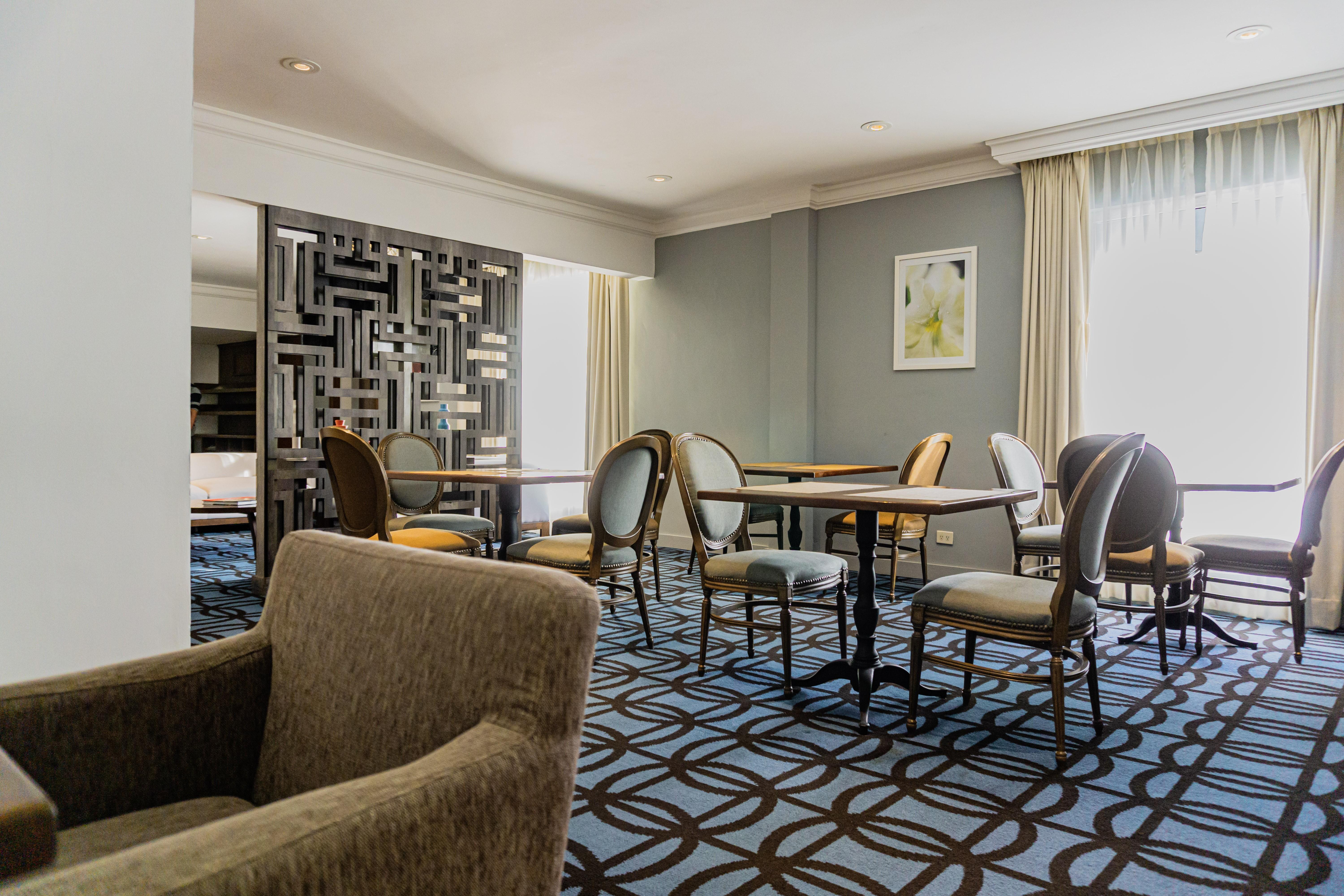 Gamma Monterrey Gran Hotel Ancira Екстериор снимка The Club Lounge at London Heathrow Airport